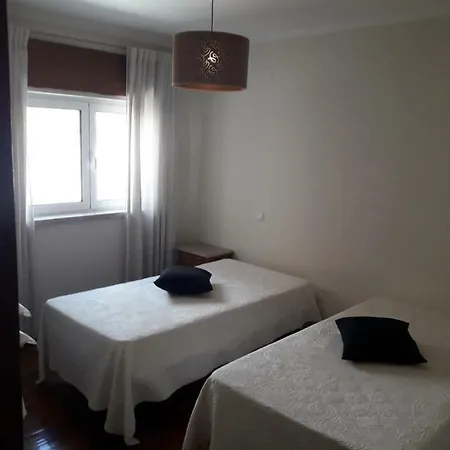 300 Metros Do Santuario De T4 Appartement *