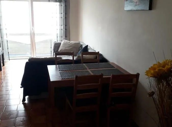 300 Metros Do Santuario De T4 * فاطمة